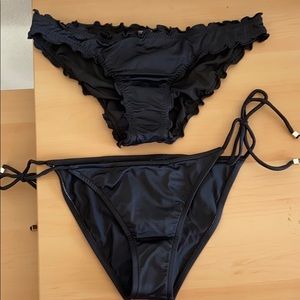 2 Venus black bikini bottoms